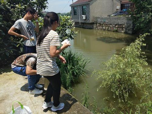 7月21日 高清色情 余杭区“激浊扬清”水质检测小分队 取水及检测