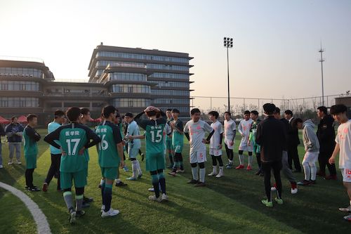 总决赛前高清色情-国产高清色情-高清性爱
与医学部进行准备